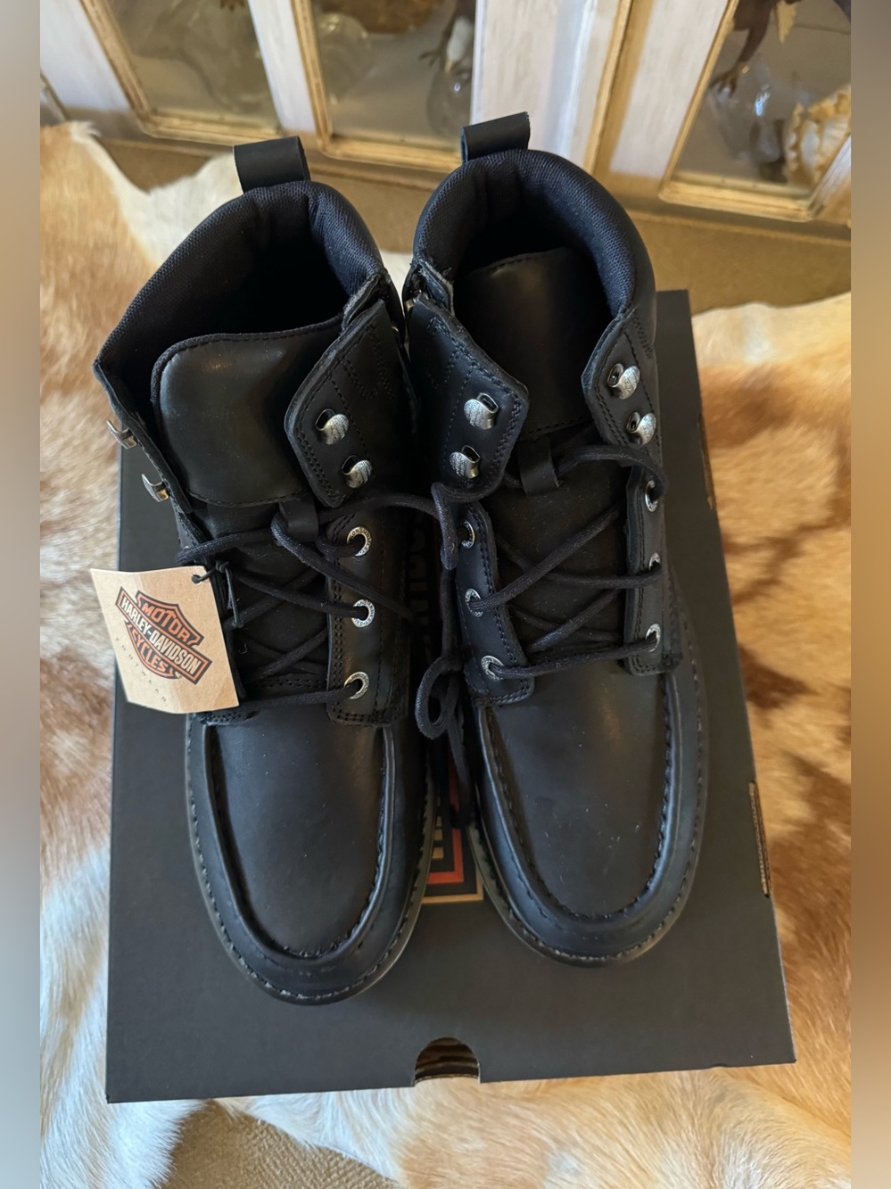 Harley-Davidson 9.5 Men’s Black Leather riding boots. Lace up Inside zip. - Picture 4 of 10